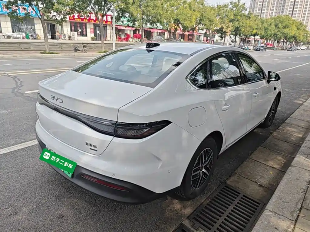 BYD Seal 05 DM-i 2025 — фото 7