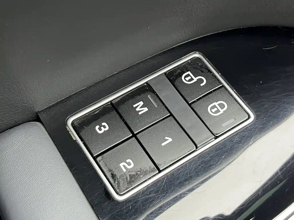 Land Rover Sport 2013 — фото 13