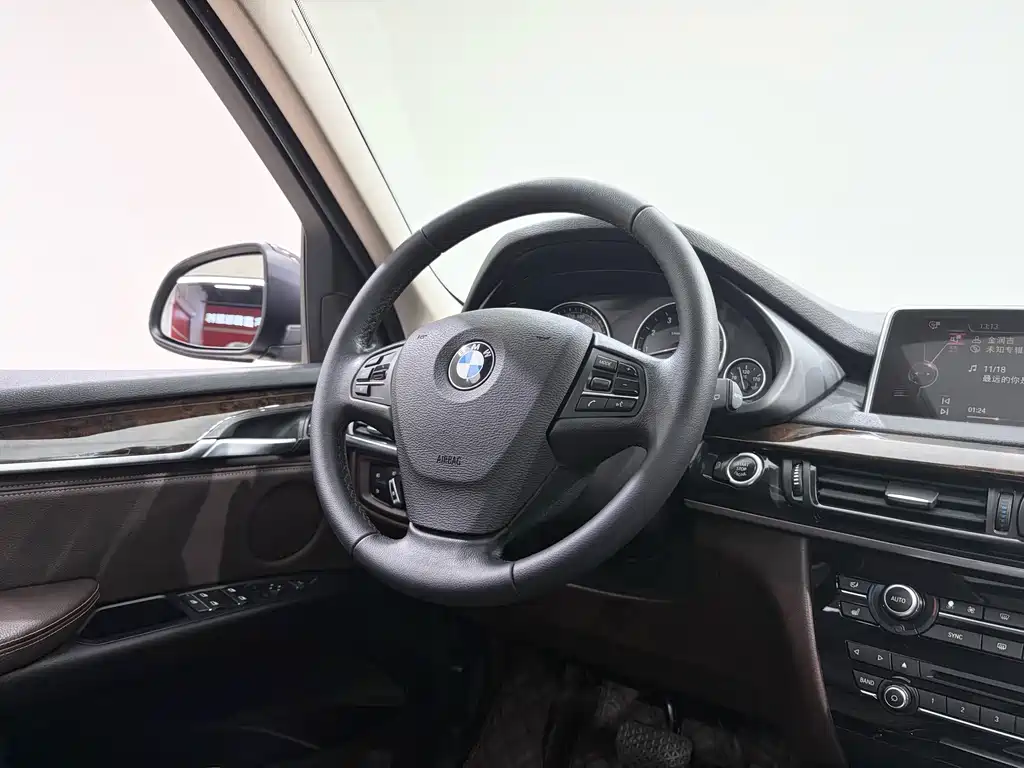 BMW X5 2015 — фото 13