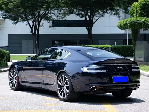Aston Martin Rapide 2017