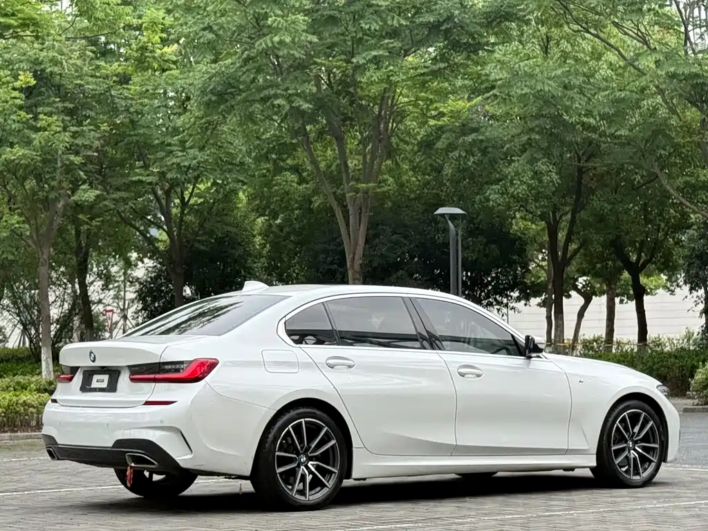 BMW 3 Series 2021