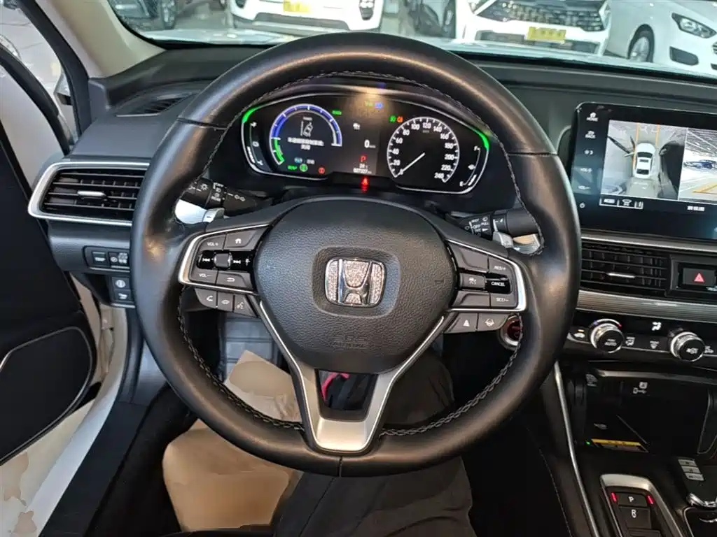 Honda Accord 2023 — фото 11