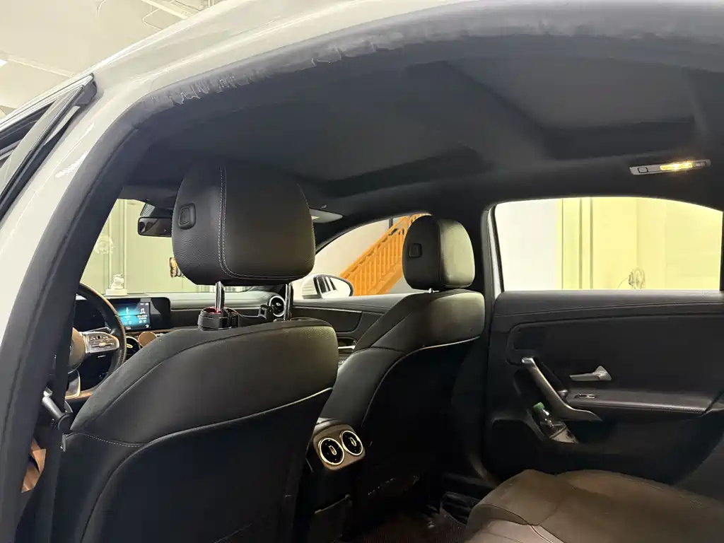Mercedes-Benz A-Class 2019 — фото 13
