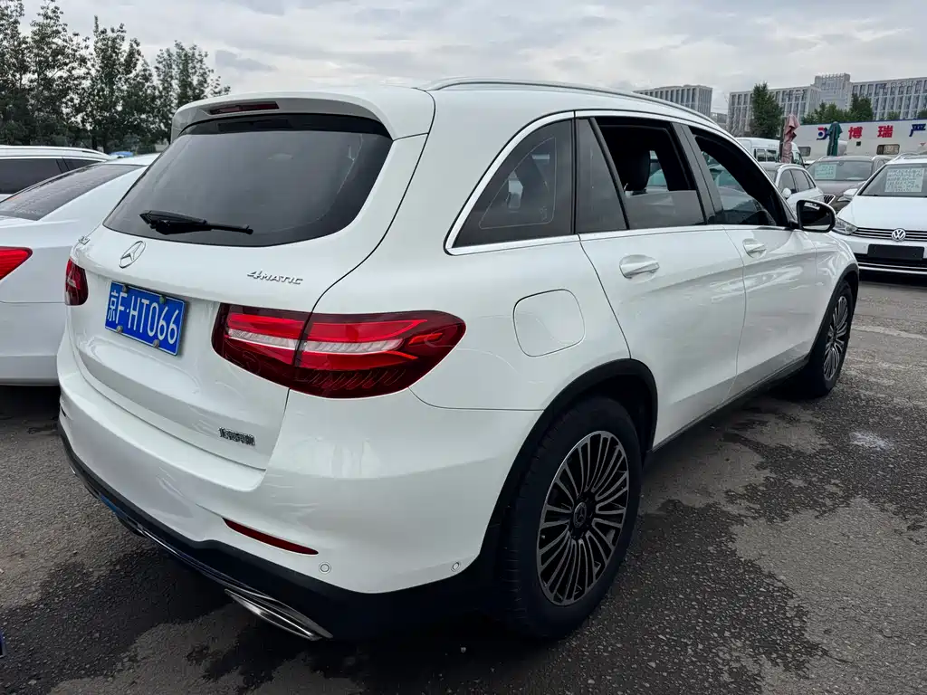 Mercedes-Benz GLC 2018 — фото 14