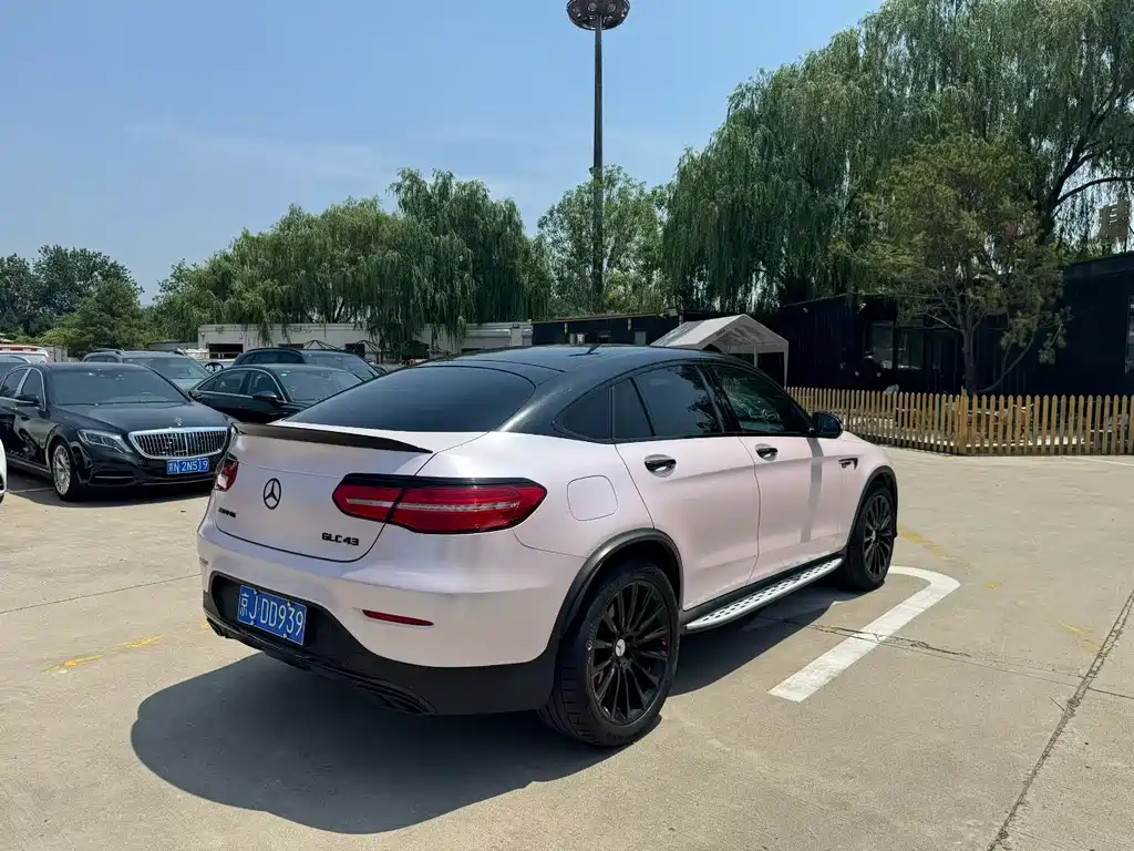 Mercedes-Benz GLC Coupe AMG 2018 — фото 9