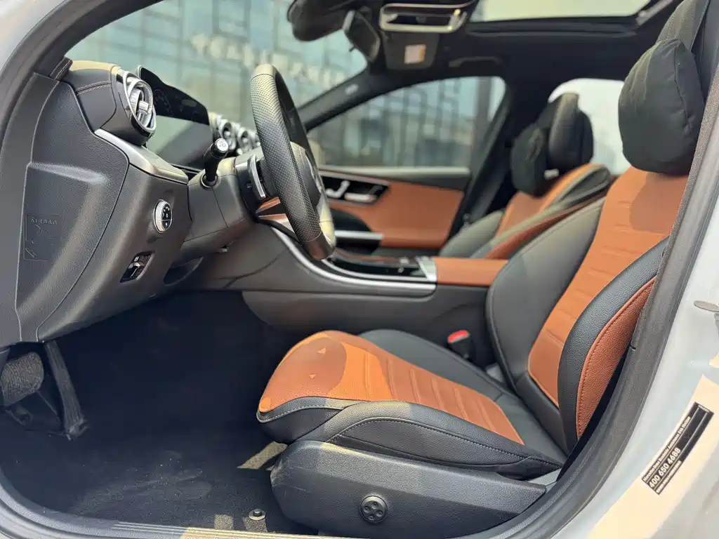 Mercedes-Benz C-Class 2023 — фото 4