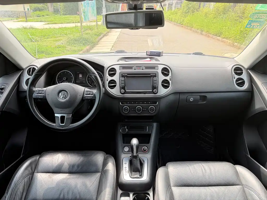 Volkswagen Tiguan 2015 — фото 10