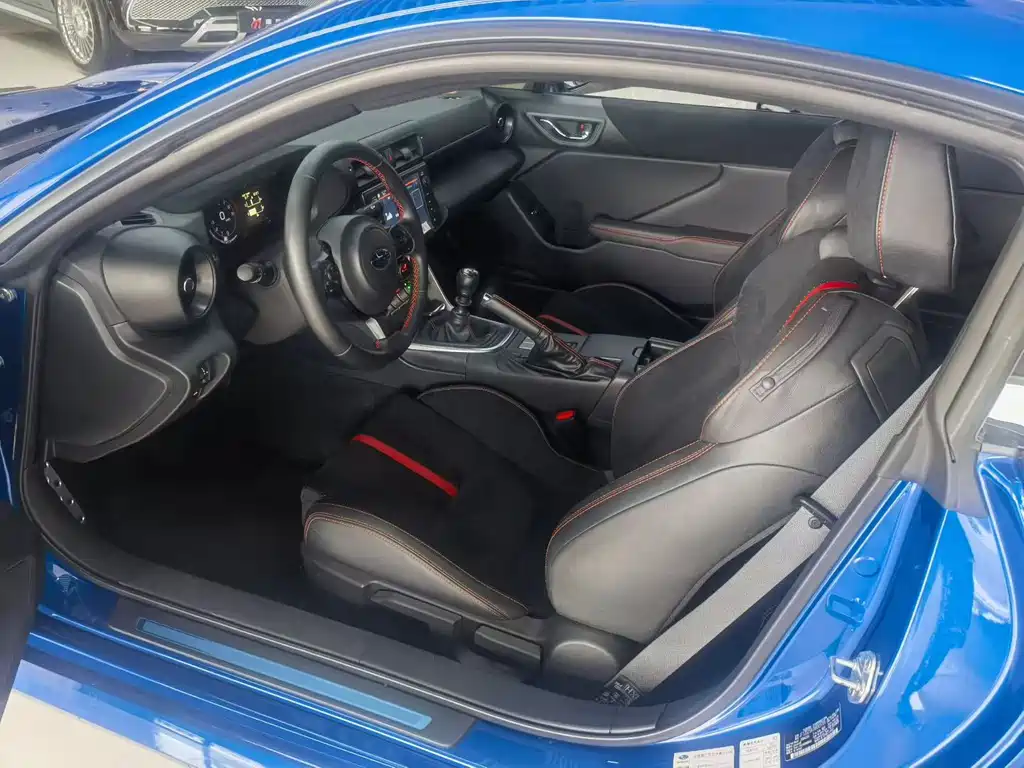Subaru BRZ 2022 — фото 3