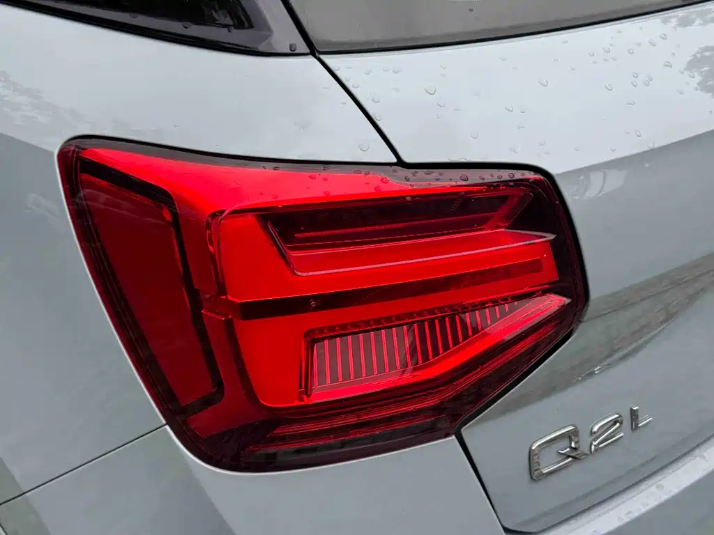 Audi Q2L 2022 — фото 43