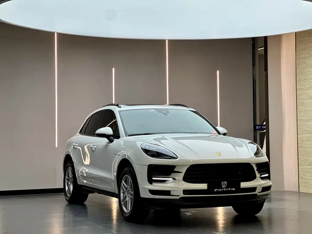 Porsche Macan 2020