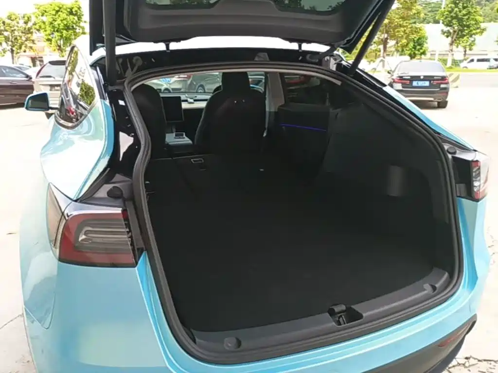 Tesla Model Y 2022 — фото 19