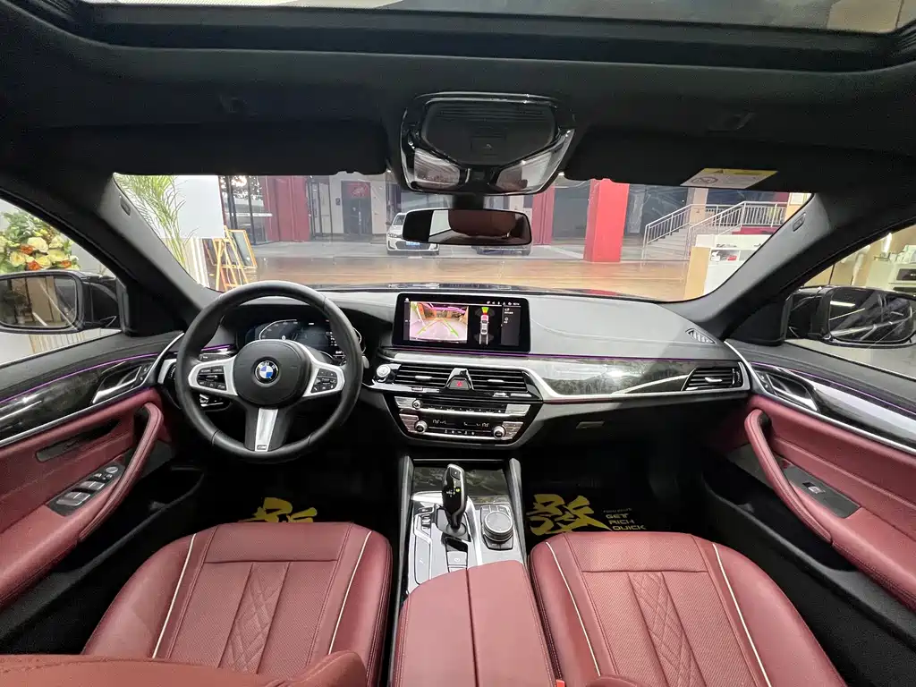 BMW 5 Series 2022 — фото 14