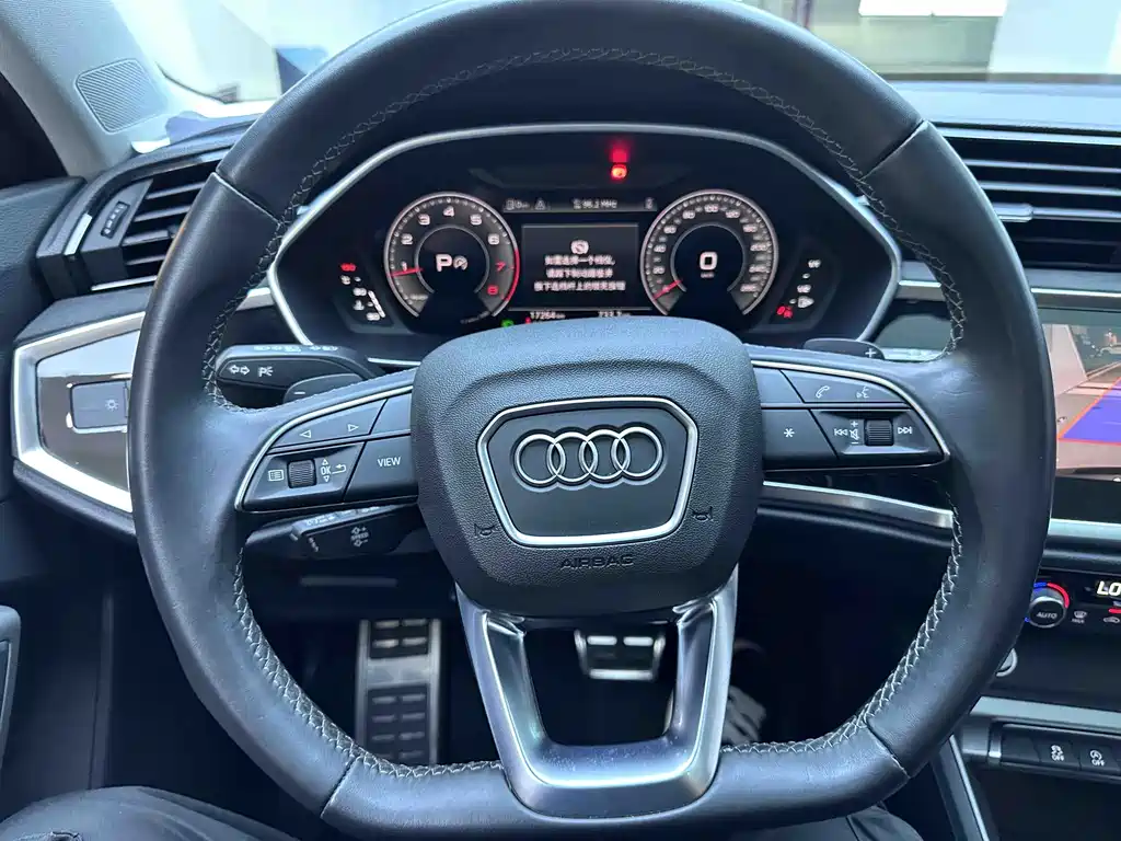 Audi Q3 2022 — фото 12