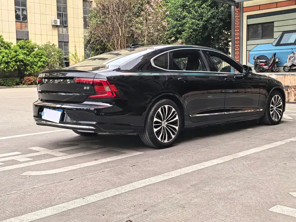 Volvo S90 2024 — фото 15