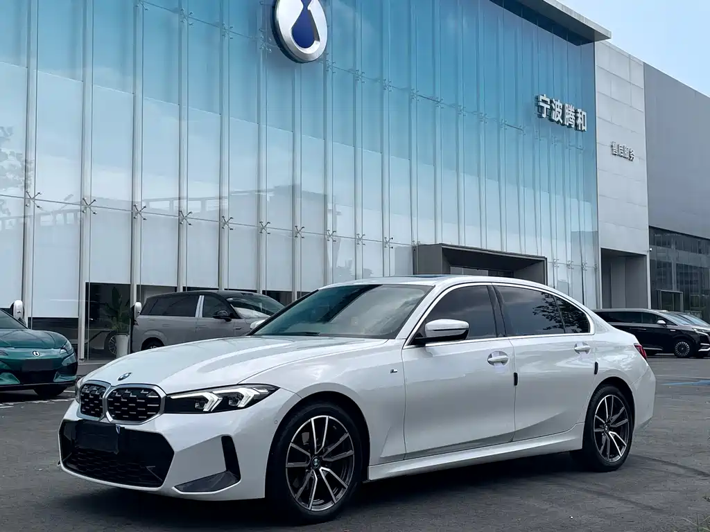 BMW 3 Series 2023