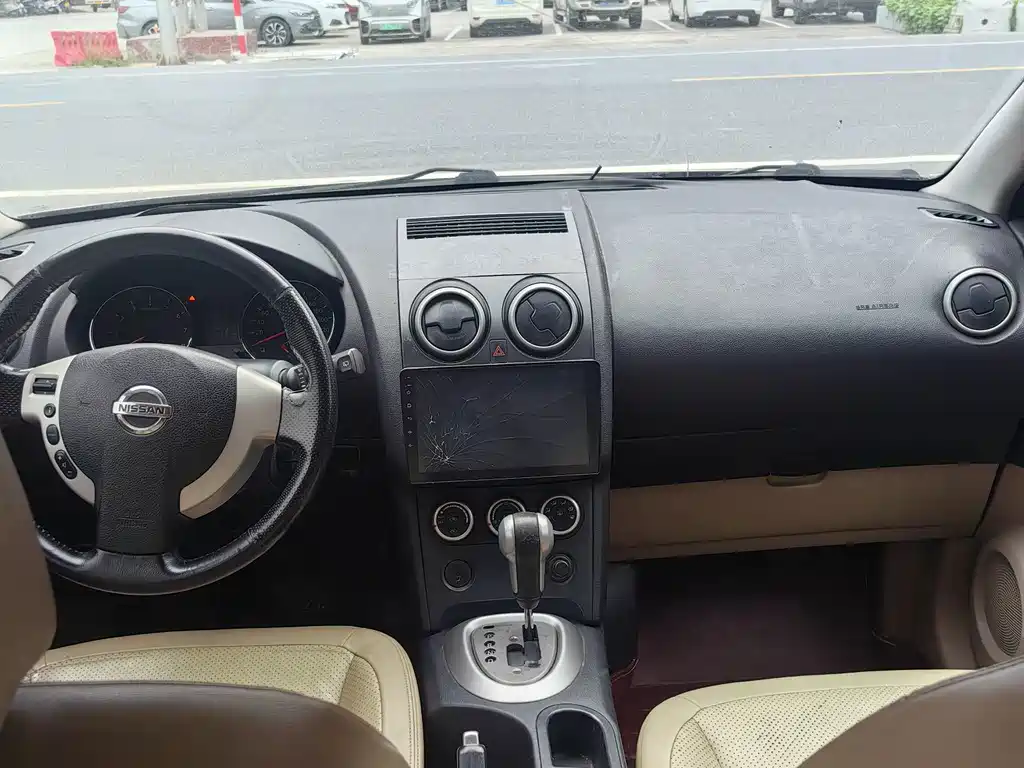 Nissan Qashqai 2011