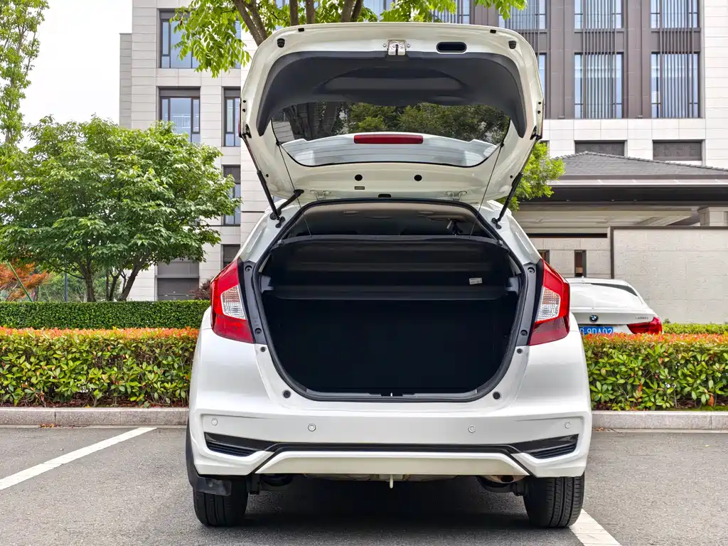 Honda Fit 2019 — фото 9