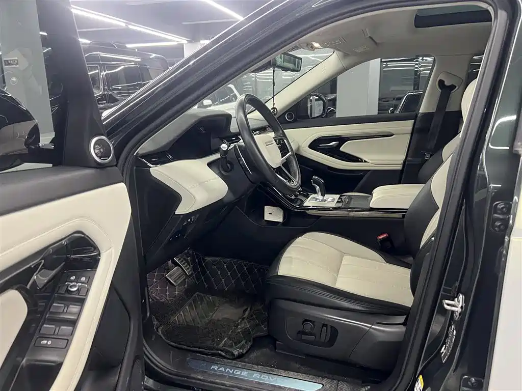 Land Rover Range Rover Evoque 2023 — фото 4