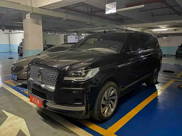 Lincoln Navigator 2024