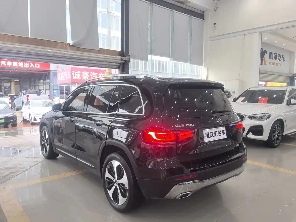 Mercedes-Benz GLB 2021
