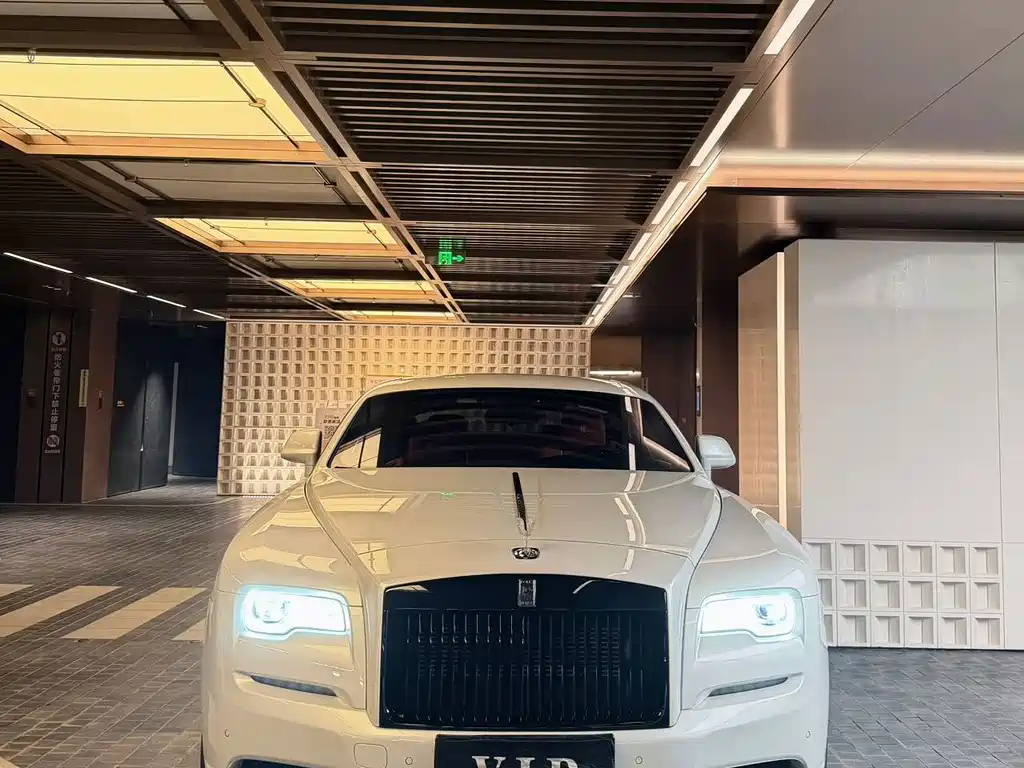 Rolls-Royce Phantom 2018 — фото 2