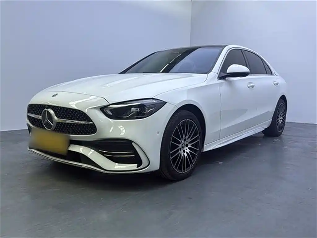 Mercedes-Benz C-Class 2023 — фото 3