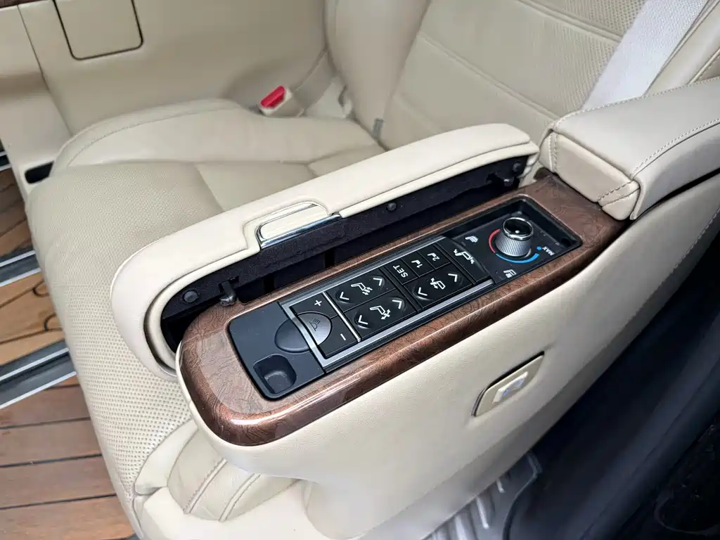 Toyota Alphard 2018 — фото 14