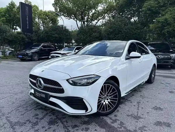 Mercedes-Benz C-Class 2024