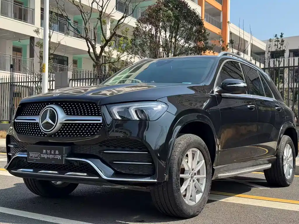 Mercedes-Benz GLE 2020 — фото 1