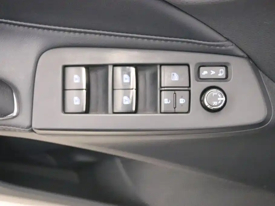 Toyota Avalon 2020 — фото 12