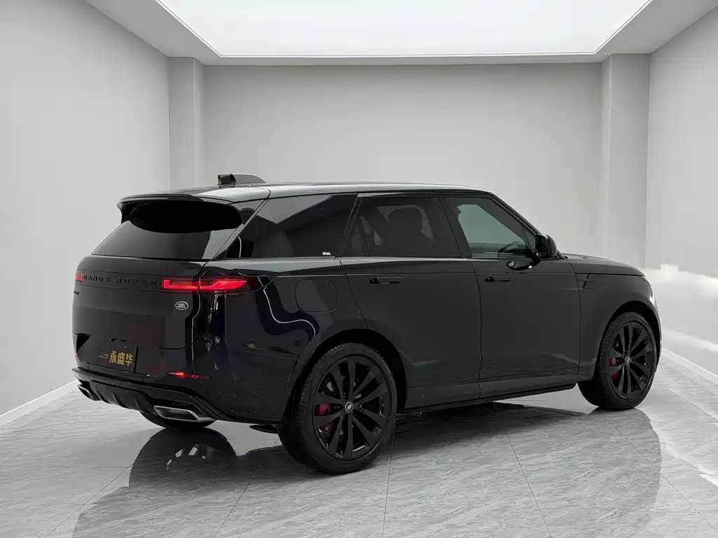 Land Rover Range Rover Sport 2025 — фото 3