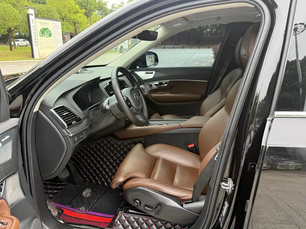 Volvo XC90 2019