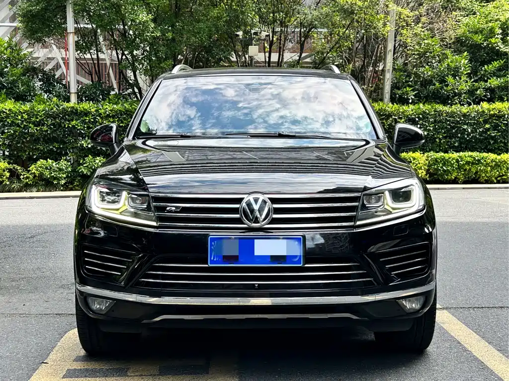 Volkswagen Touareg 2017 — фото 2