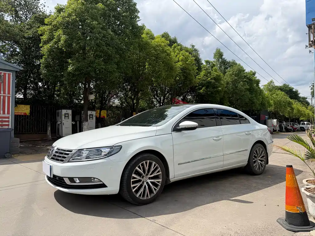 Volkswagen CC 2017 — фото 1