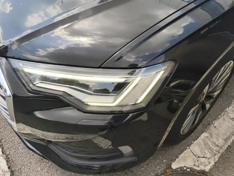 Audi A6L 2021