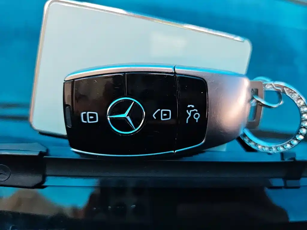 Mercedes-Benz E-Class 2020 — фото 12