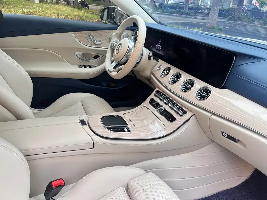 Mercedes-Benz E-Class 2020 — фото 16
