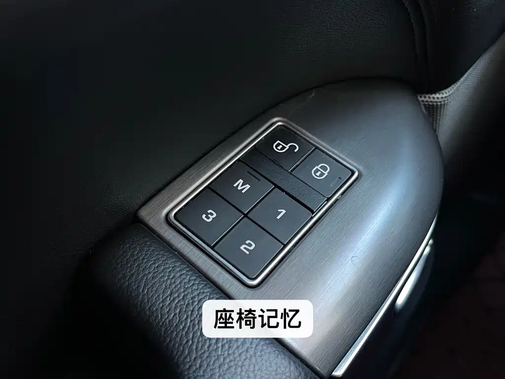 Land Rover Sport 2017 — фото 20