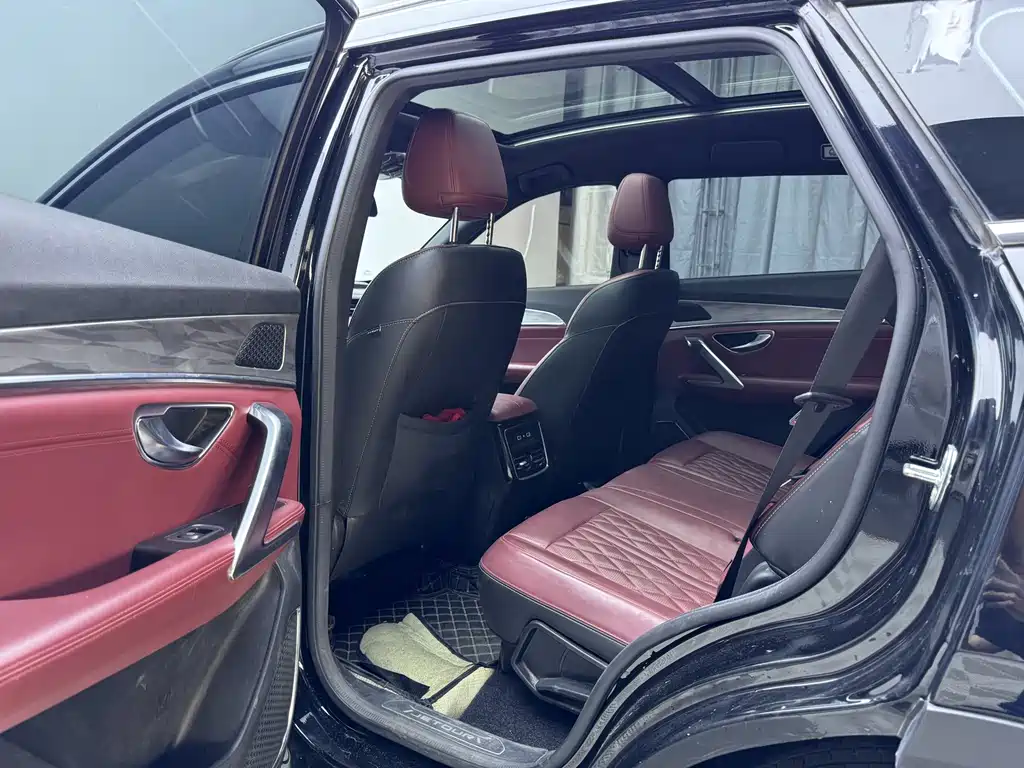 Jetour X70 PLUS 2023 — фото 10