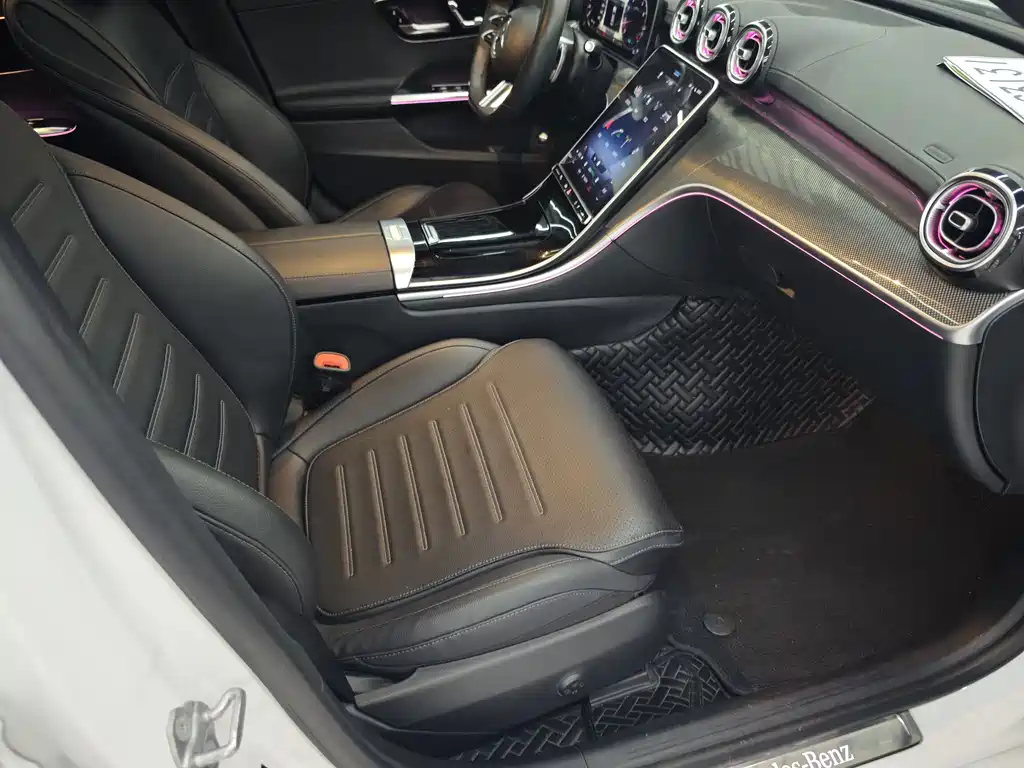 Mercedes-Benz C-Class 2021