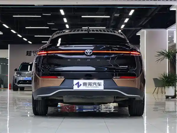 Toyota Crownsportcross 2023