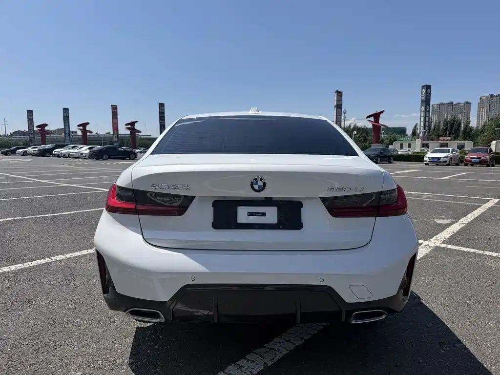 BMW 3 Series 2023