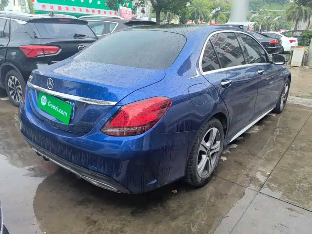Mercedes-Benz C-Class 2021
