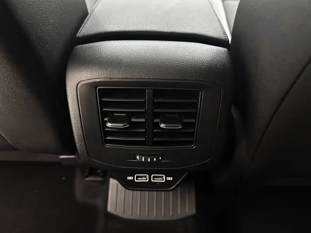 Volkswagen T-Roc 2022 — фото 17