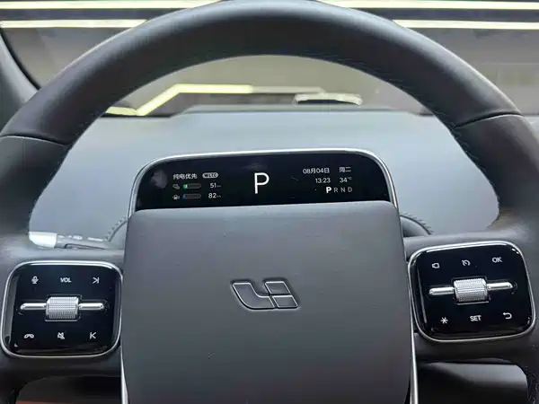 Li Auto L7 2025