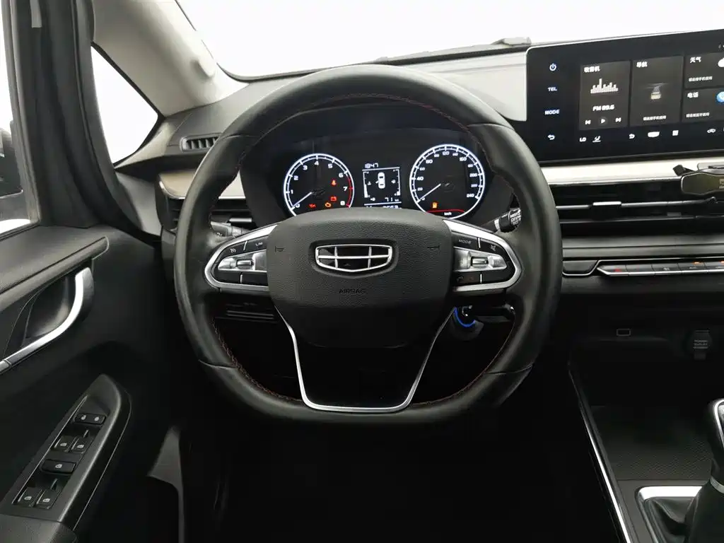 Geely Vision X3 2022 — фото 11