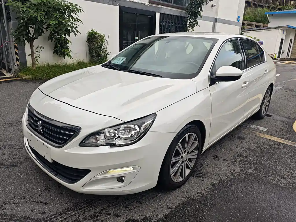 Peugeot 408 2015 — фото 1