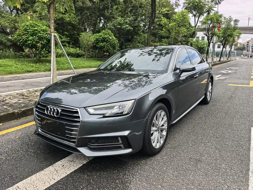Audi A4L 2019