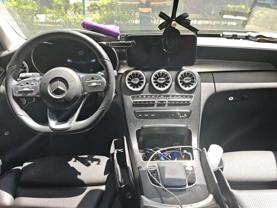 Mercedes-Benz C-Class 2020 — фото 12