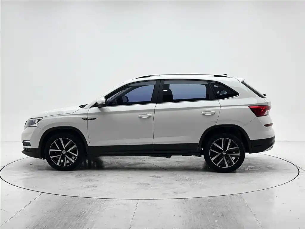 Skoda Kamiq 2023 — фото 7